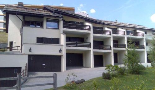 Duplex Three-Bedroom Apartment