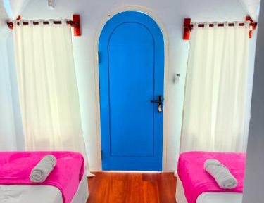 Standard Twin Room with Sea View