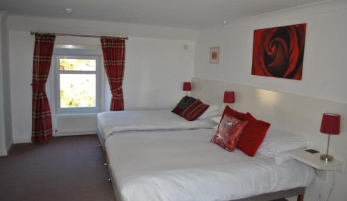 Deluxe Triple/Family Room