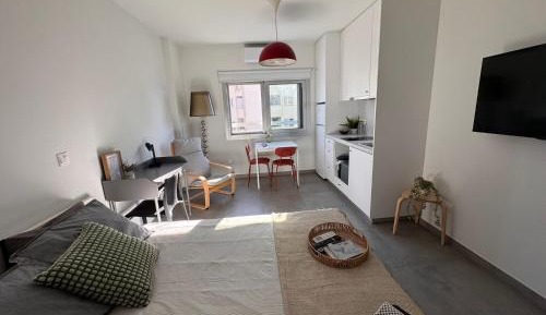 Studio Apartment