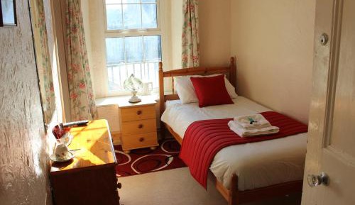 Single Room with Private Bathroom