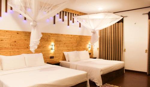 Quadruple Room with Balcony