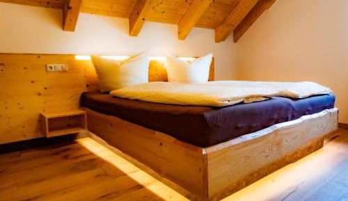 One-Bedroom Apartment with Balcony and Mountain View  