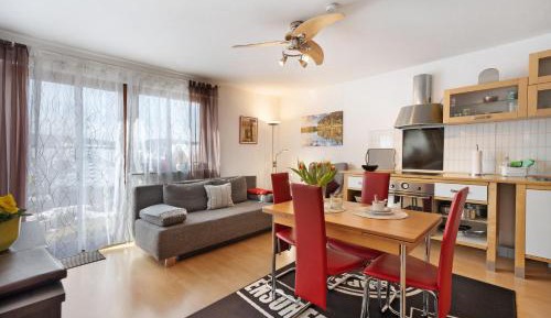Superior One-Bedroom Apartment with Balcony