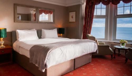 Twin Room with Sea View