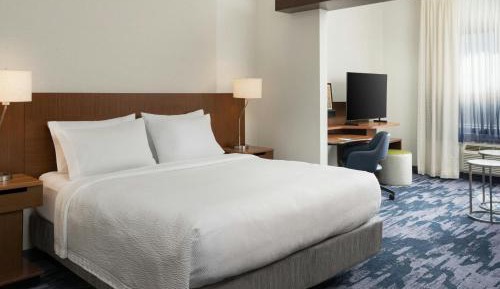 King Studio with Sofa Bed