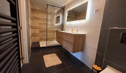 One-Bedroom Apartment with Terrace