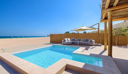 Deluxe Beach Pool Villa