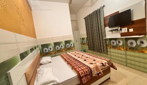 Double Room with Private Bathroom