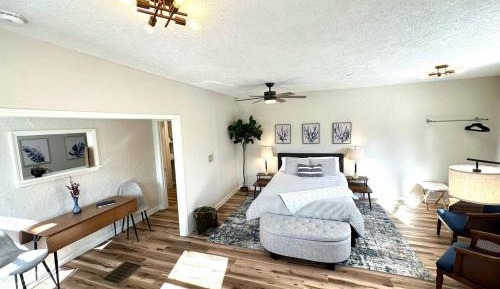 Deluxe Queen Suite