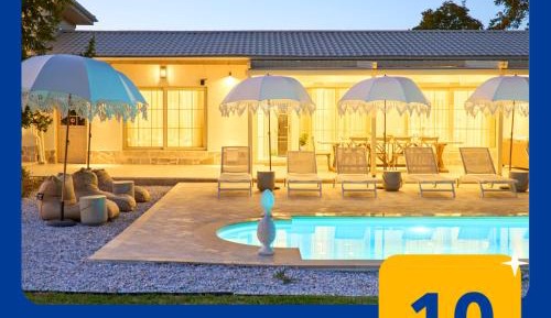 Villa with Garden View