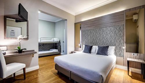 Triple Room with Private Bathroom