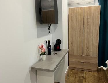 Twin Room with Private External Bathroom