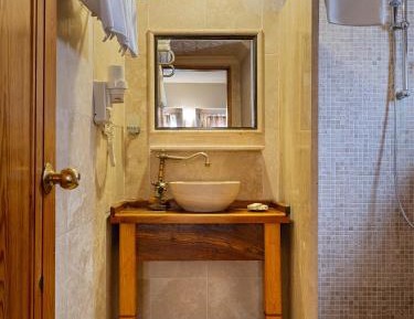 Stone Twin Room