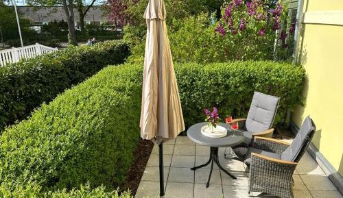 One-Bedroom Apartment with Terrace