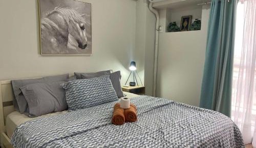 Three-Bedroom Apartment with Balcony