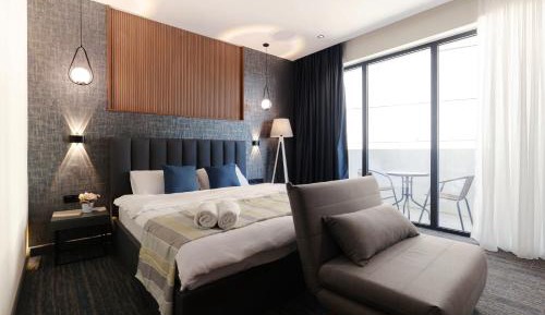 Deluxe King Room