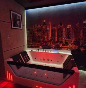 Apartment with Lake View