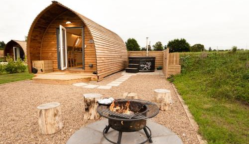 Standard Cabin with Hot Tub