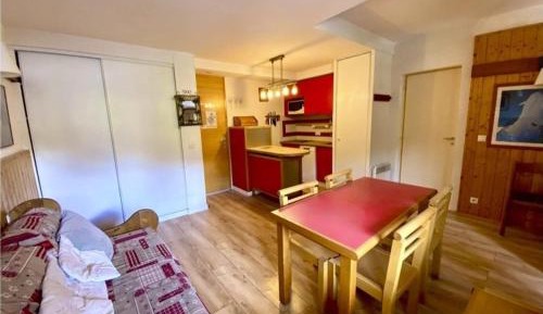 Apartment (5 Adults)