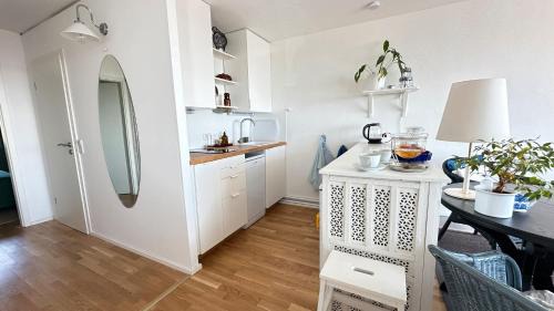 Superior One-Bedroom Apartment with Balcony