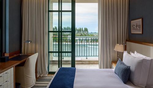 Double Room with Pool View