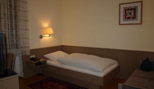 Single Room with Private Bathroom