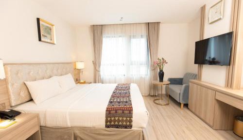 Deluxe Suite with Spa Bath