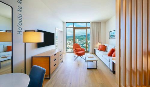 Penthouse King Room with Sofa Bed and Mountain View