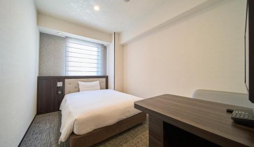 Single Room B - Smoking