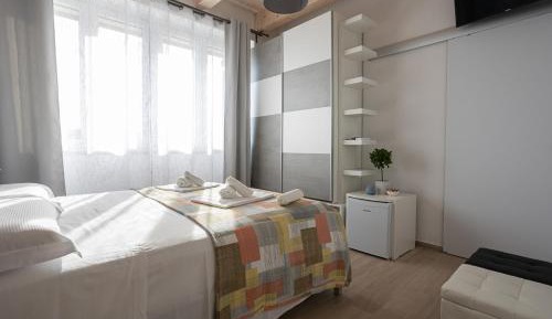 Quadruple Room with Private Bathroom