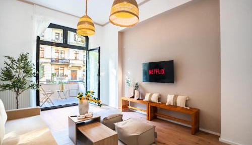 One-Bedroom Apartment with Terrace