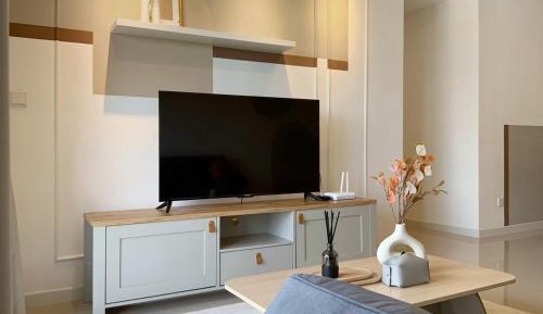 Three-Bedroom Premium Apartment with Balcony