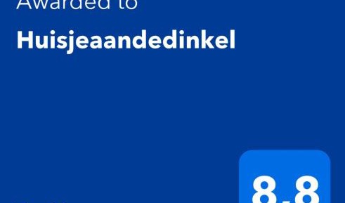 Deluxe Room (2 Adults + 1 Child)