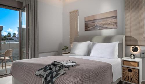 Deluxe Two-Bedroom Apartment with Garden View