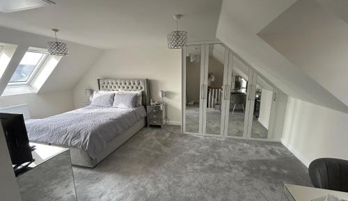 Deluxe Double Room with Shower