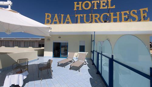 Deluxe Suite with Sea View