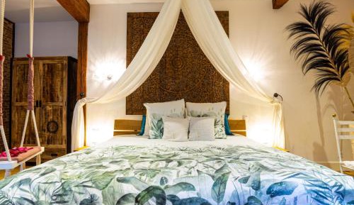King Room with Spa Bath