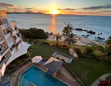 Three-Bedroom Ocean View Deluxe Penthouse