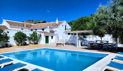 Eight-Bedroom House