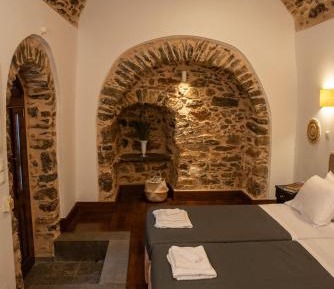 Standard Twin Room with Garden View