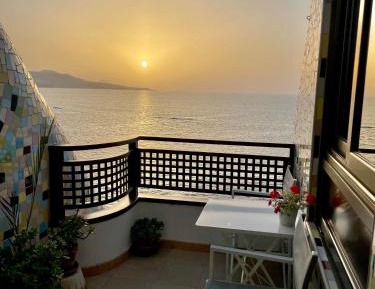 Studio Apartment with Balcony