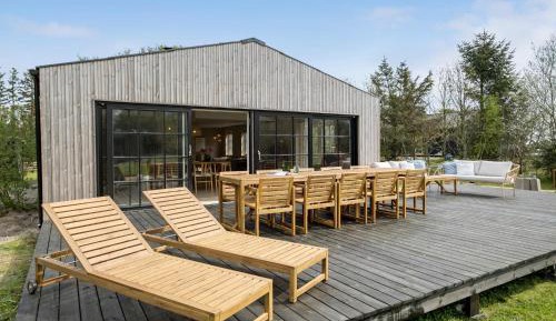 Three-Bedroom Holiday Home 