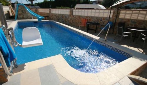 One-Bedroom Holiday Home