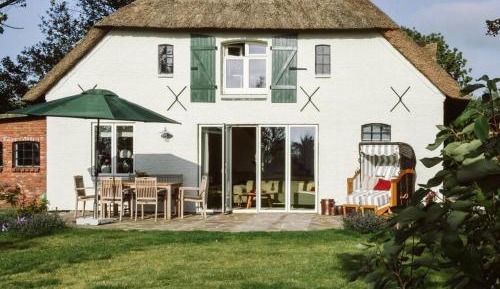 Four-Bedroom Holiday Home