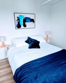 Three-Bedroom Deluxe Apartment