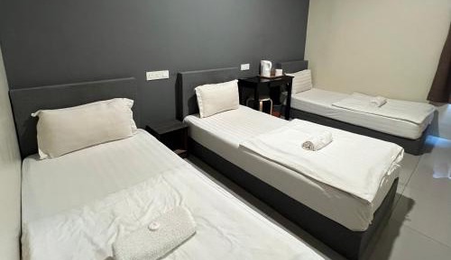 Comfort Triple Room with Shower