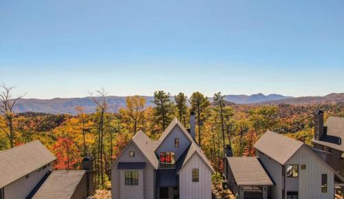 Four-Bedroom Holiday Home
