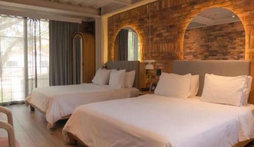 Deluxe Double Room for Four