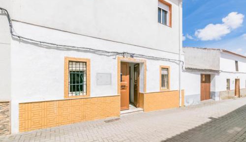 Three-Bedroom Holiday Home 